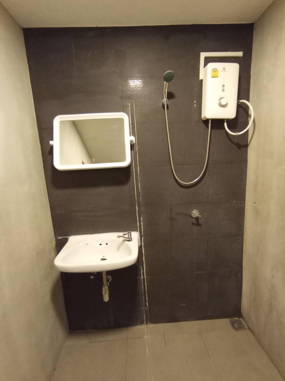 Go Inn Silom - Bts Saint Louis โกอินน์ สีลม - สถานีรถไฟฟ้าเซนต์หลุยส์ X Bangkok Zewnętrze zdjęcie