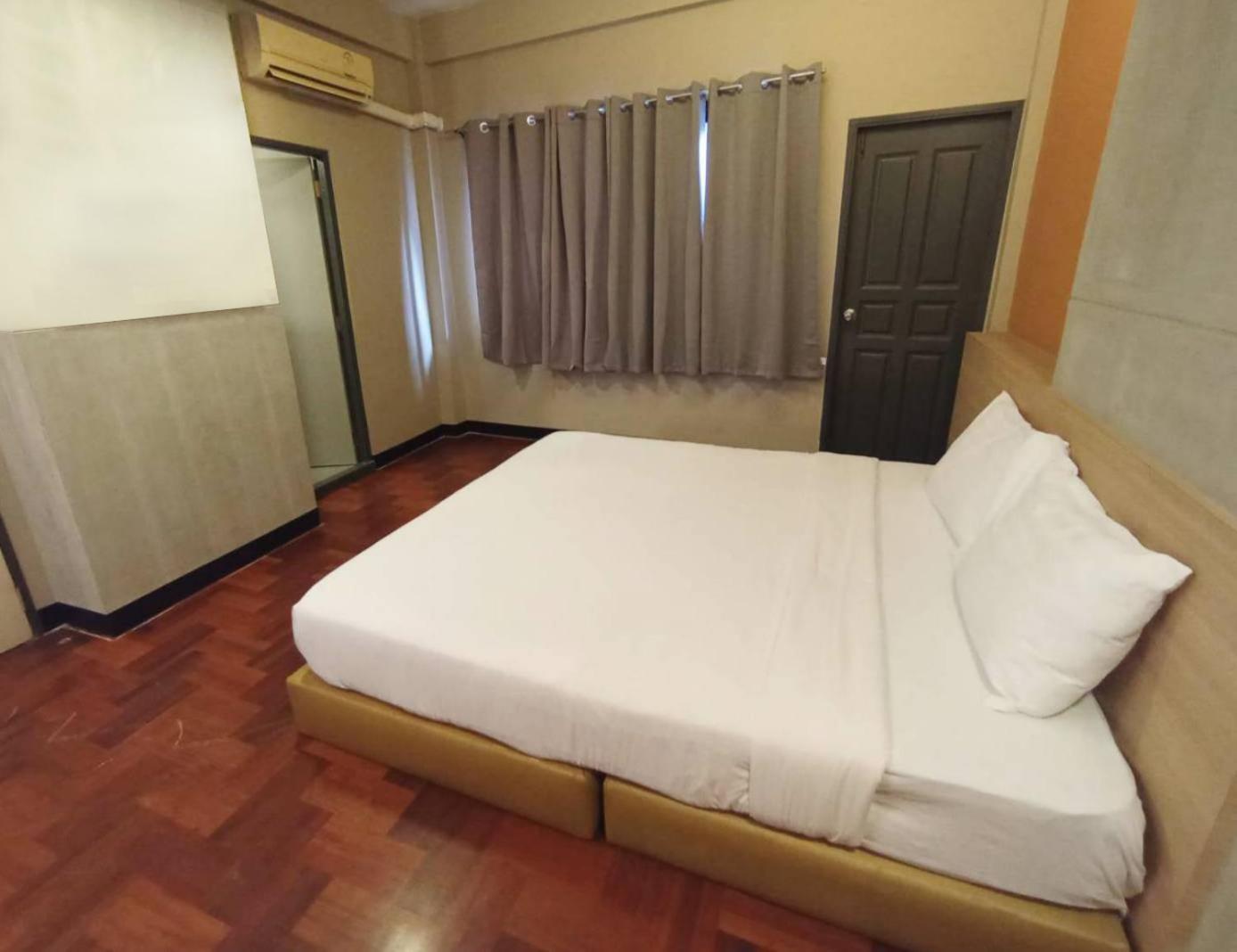 Go Inn Silom - Bts Saint Louis โกอินน์ สีลม - สถานีรถไฟฟ้าเซนต์หลุยส์ X Bangkok Zewnętrze zdjęcie